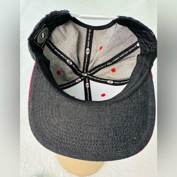 Double Portion Supply Adjustable SnapBack Hawaiian Hat - Picture 4 of 6